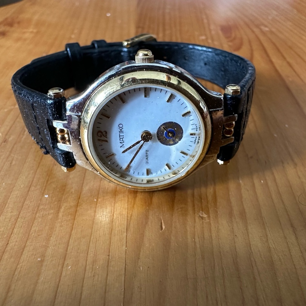 Gold and Black Modern Watch with Leather Strap